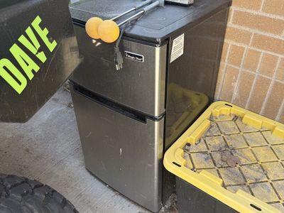 Mini fridge