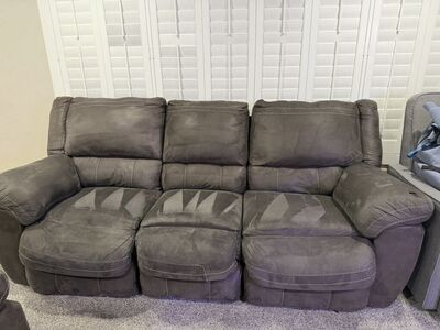 Comfortable Brown Couch And Loveseat With Recliner