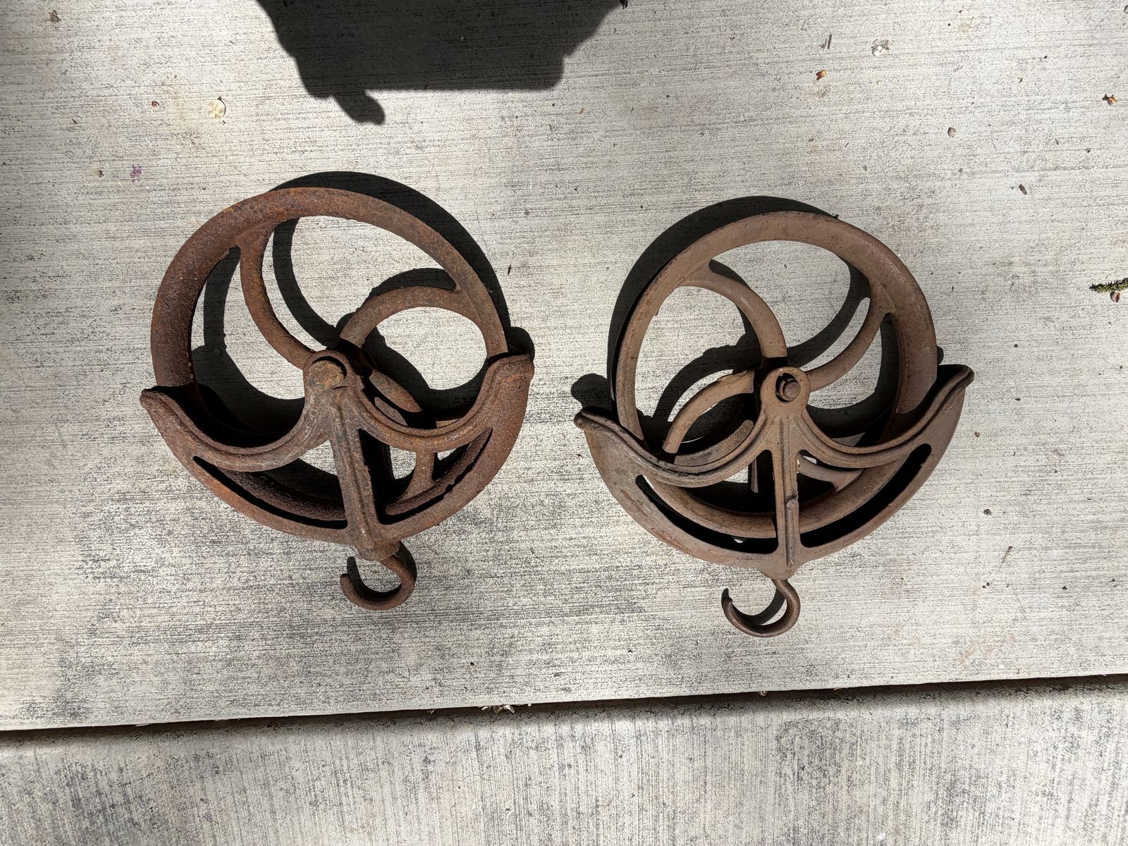 Wishing Well Pulleys 2 Antique Cast Iron