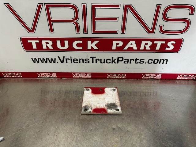 K221-3927-5 SPACER-ENGINE SPRT REAR SQ 8X184X184 AL