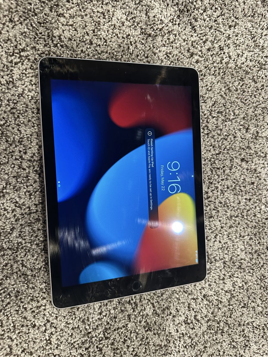 iPad Air 2 64GB w/Keyboard