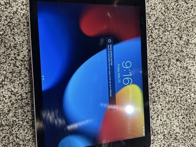iPad Air 2 64GB w/Keyboard