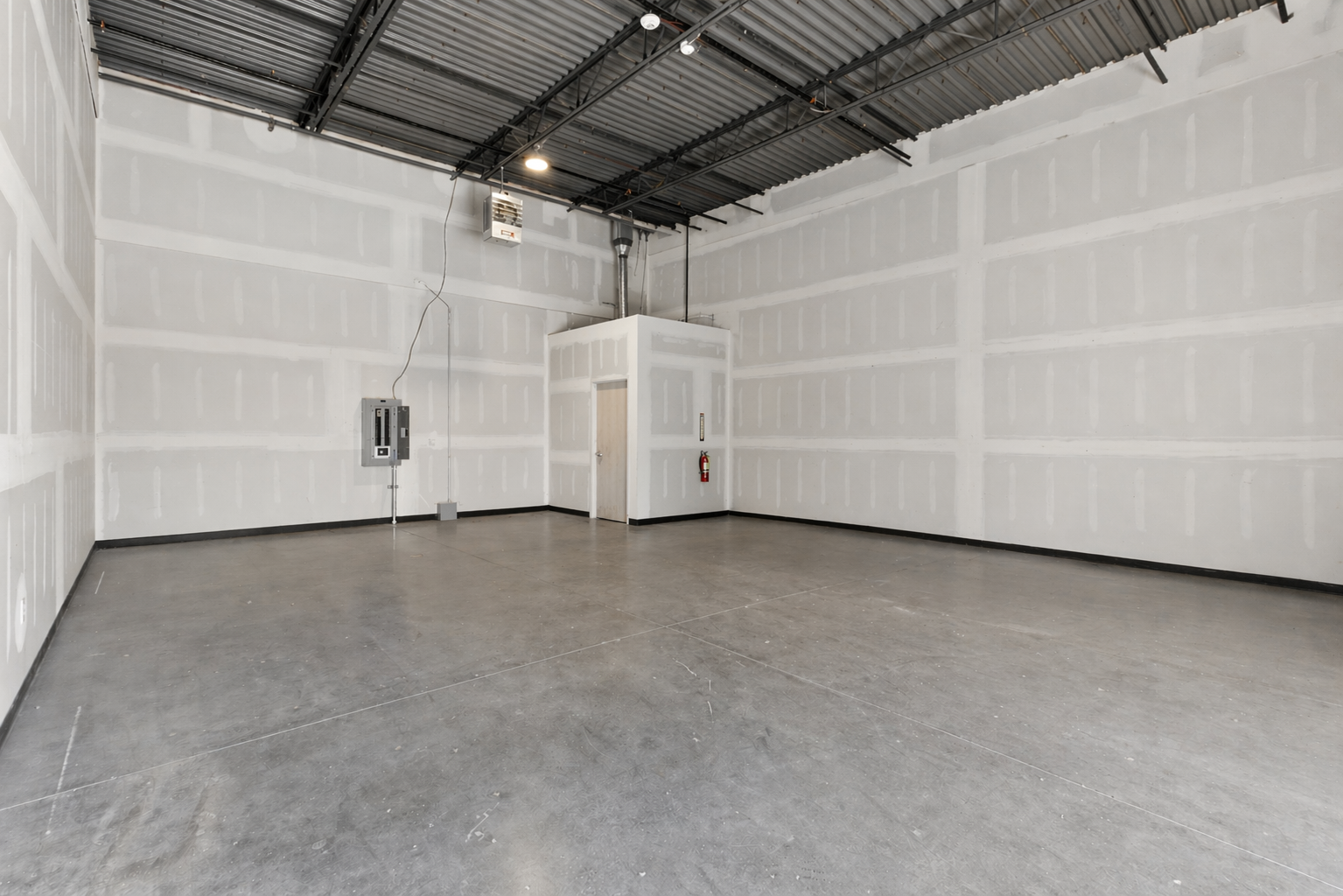 Private Warehouse in Springville