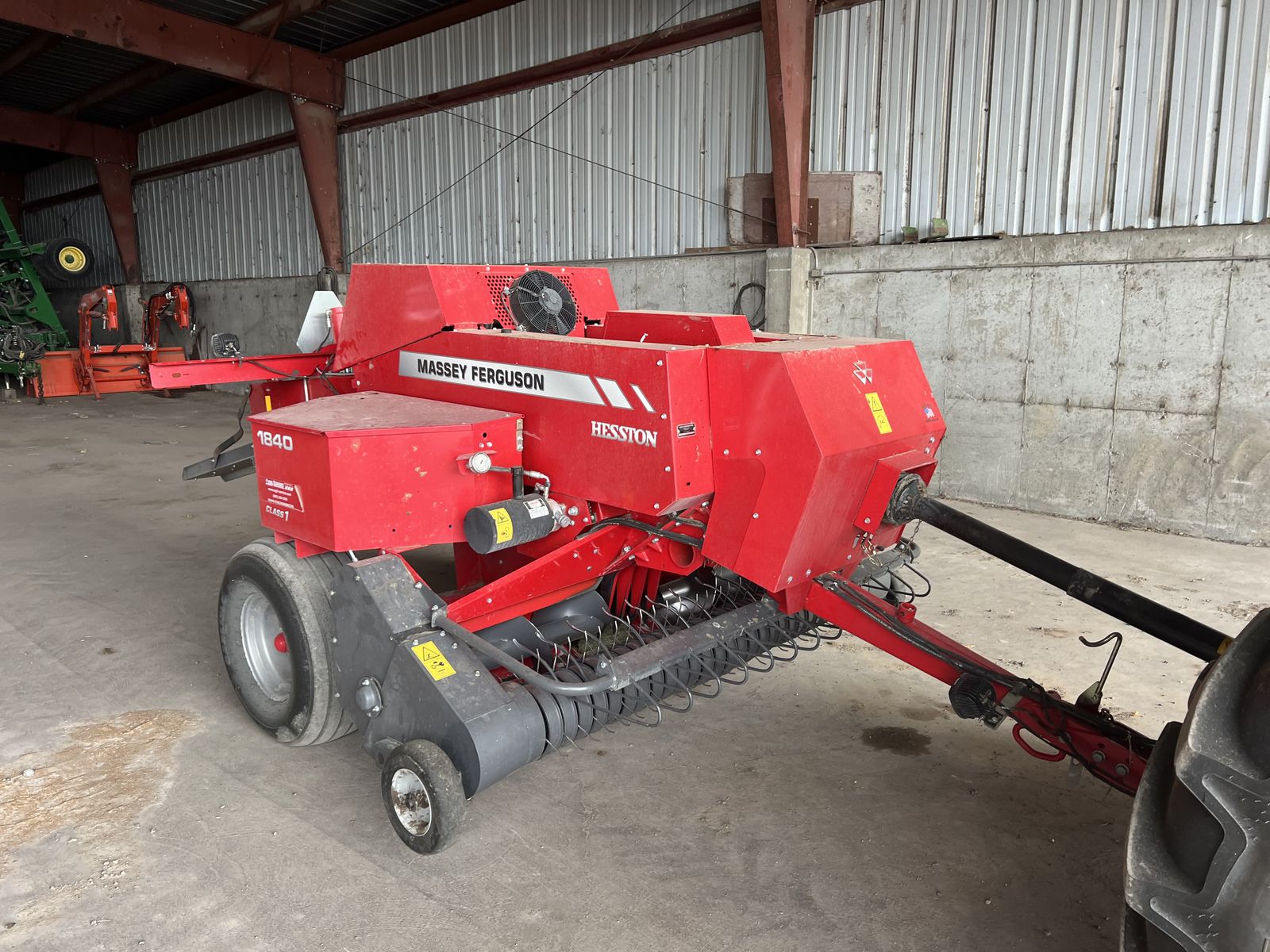 Massey Ferguson 1840 Baler