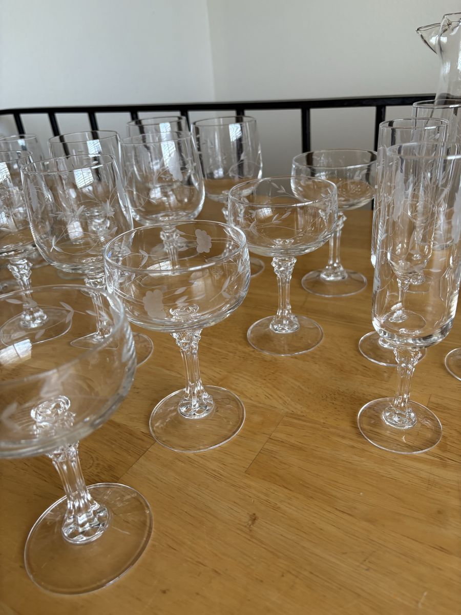 Vintage Etched Floral Crystal Glassware Princess House , Bordeaux pattern