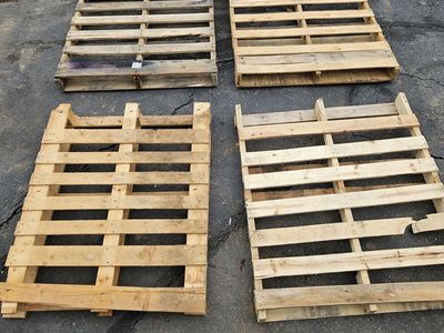 4 free pallets