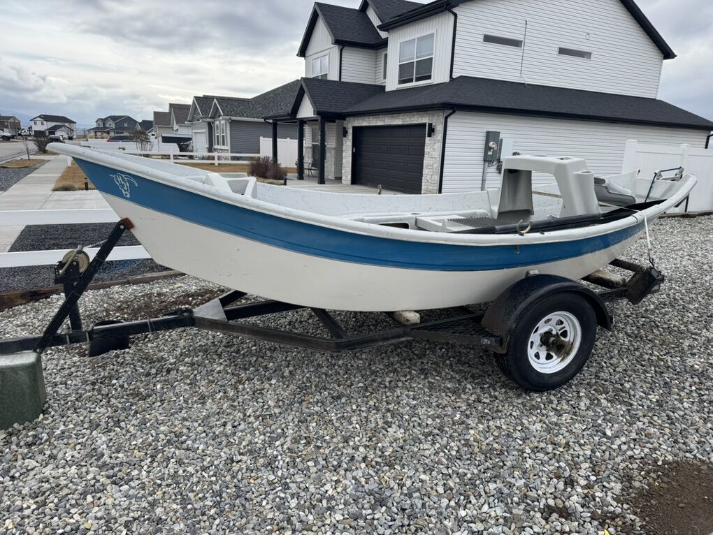 2000 Clackacraft FB Drift Boat