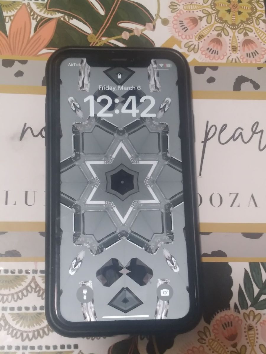 Iphone XR 64 gig (Unlocked)