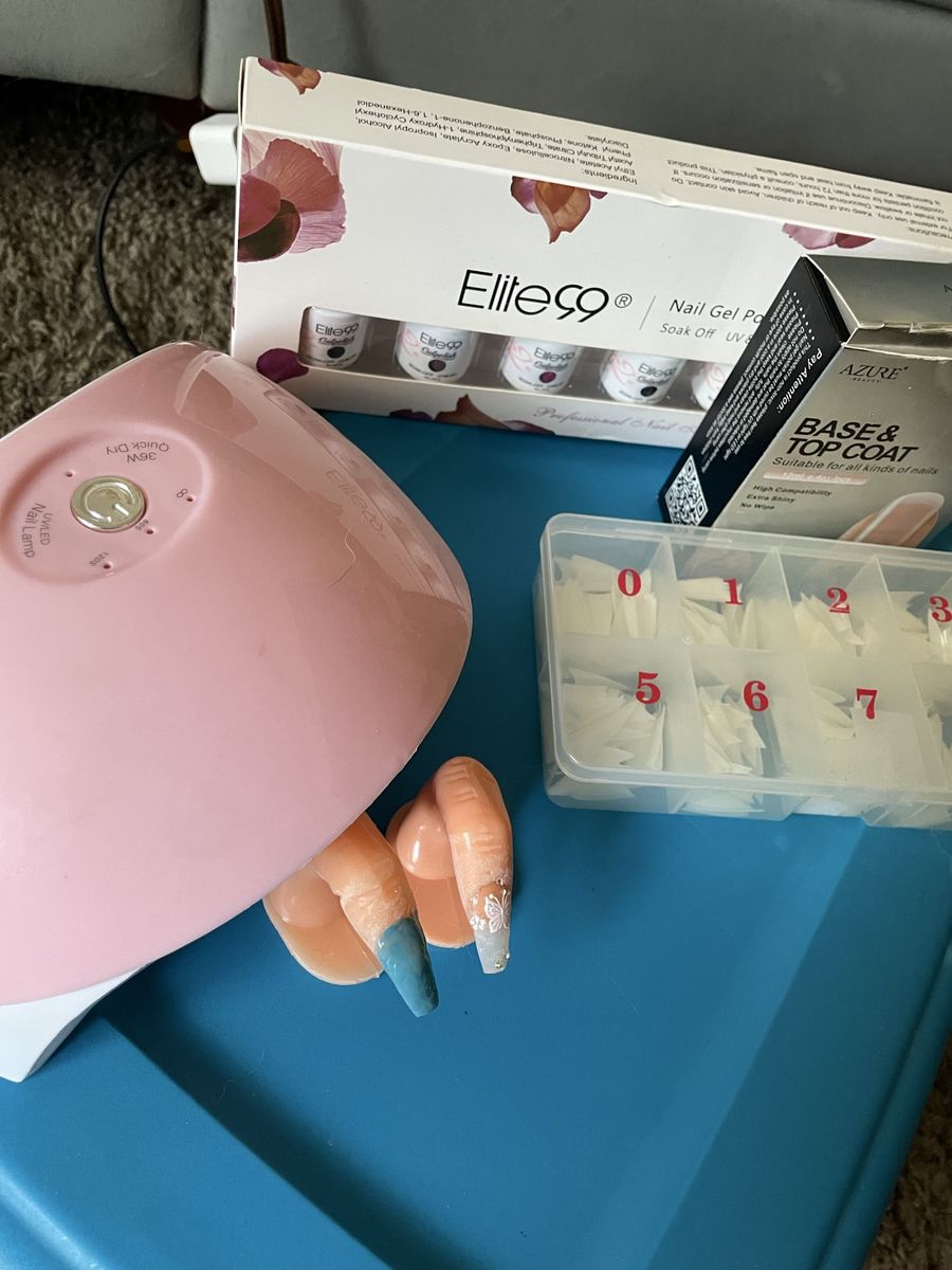 Beautiful Gel  fingernails