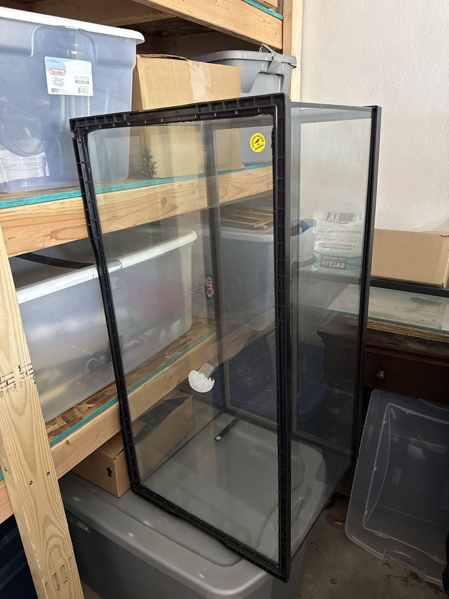 Used Glass Reptile Terrarium - Enclosure Tank for Lizards, Snakes, Amphibians