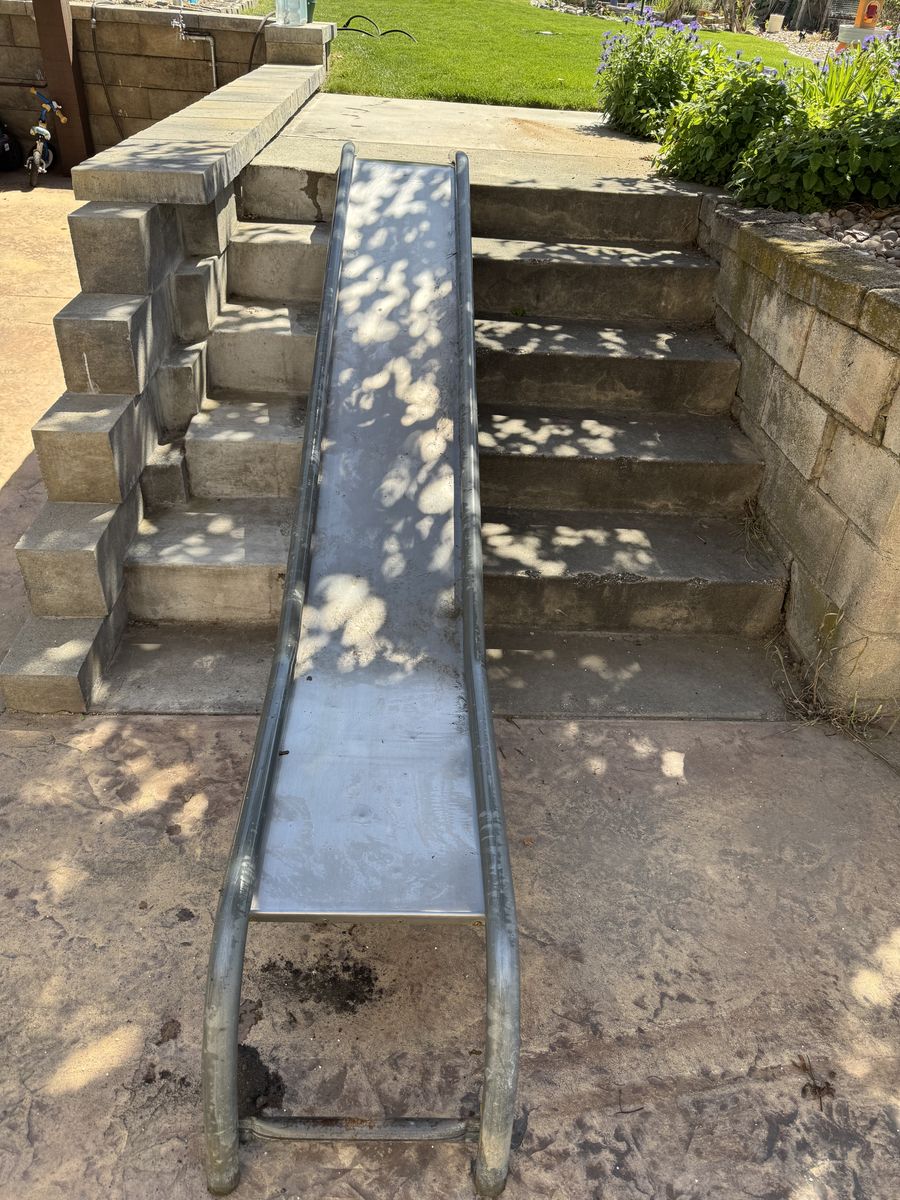 10' Metal kids slide
