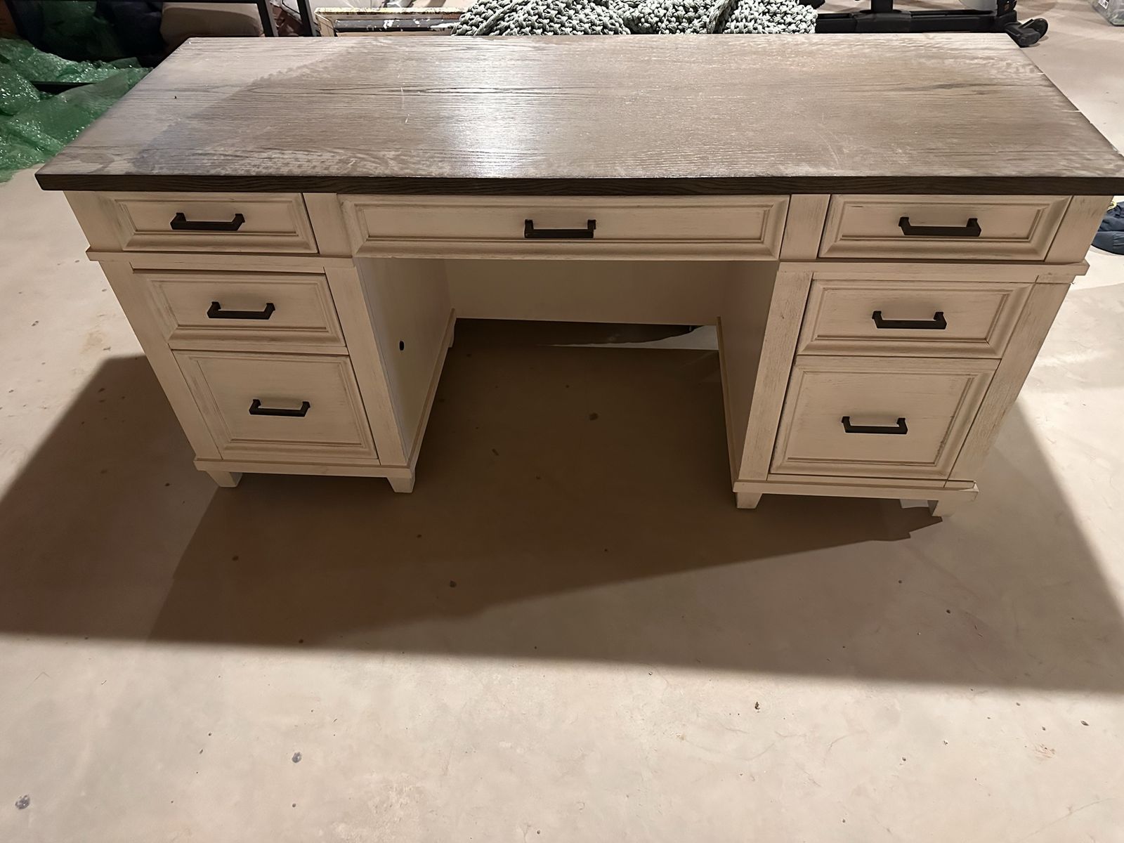 Desk nook
