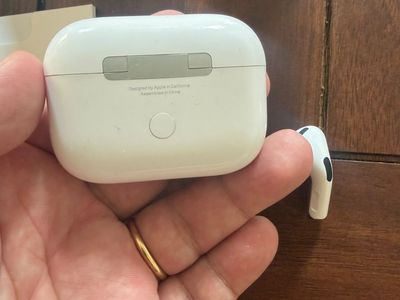 Apple AirPods Pro with Wireless Charging Case and Box
