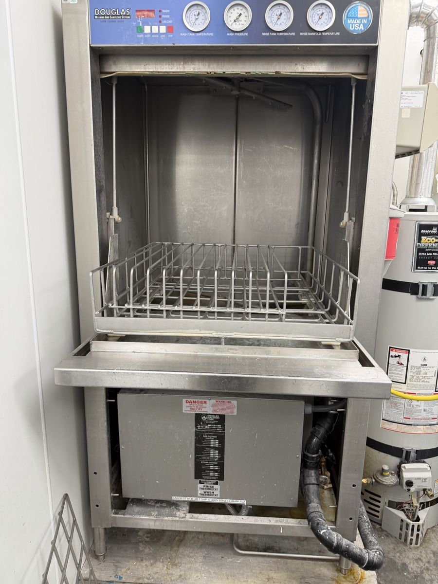 Douglas Model SD-10 ELEL Commercial Pot /Dishwasher - Made in USA - Stainless Steel