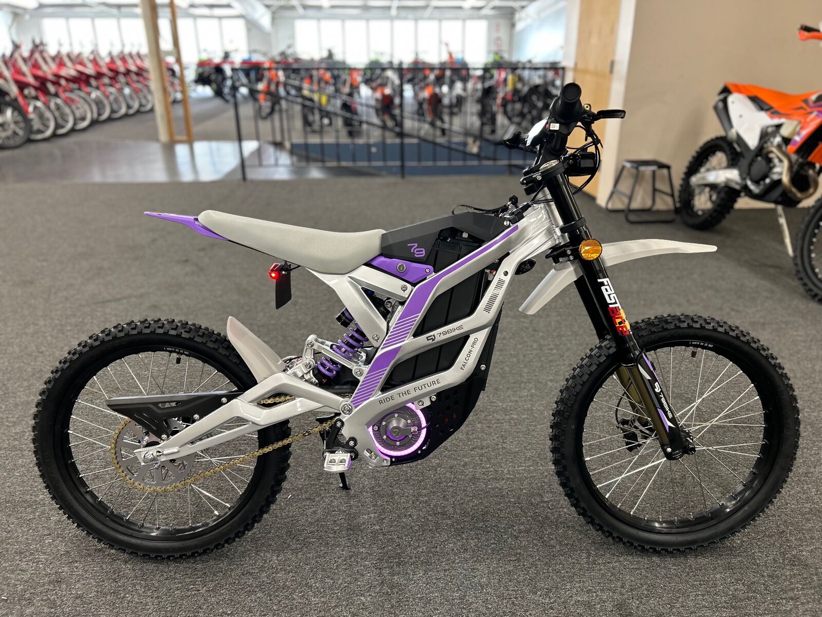2025 79 BIKE FALCON PRO