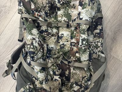 Sitka Mountain Hauler 2700 Daypack Subalpine Hunting Backpack