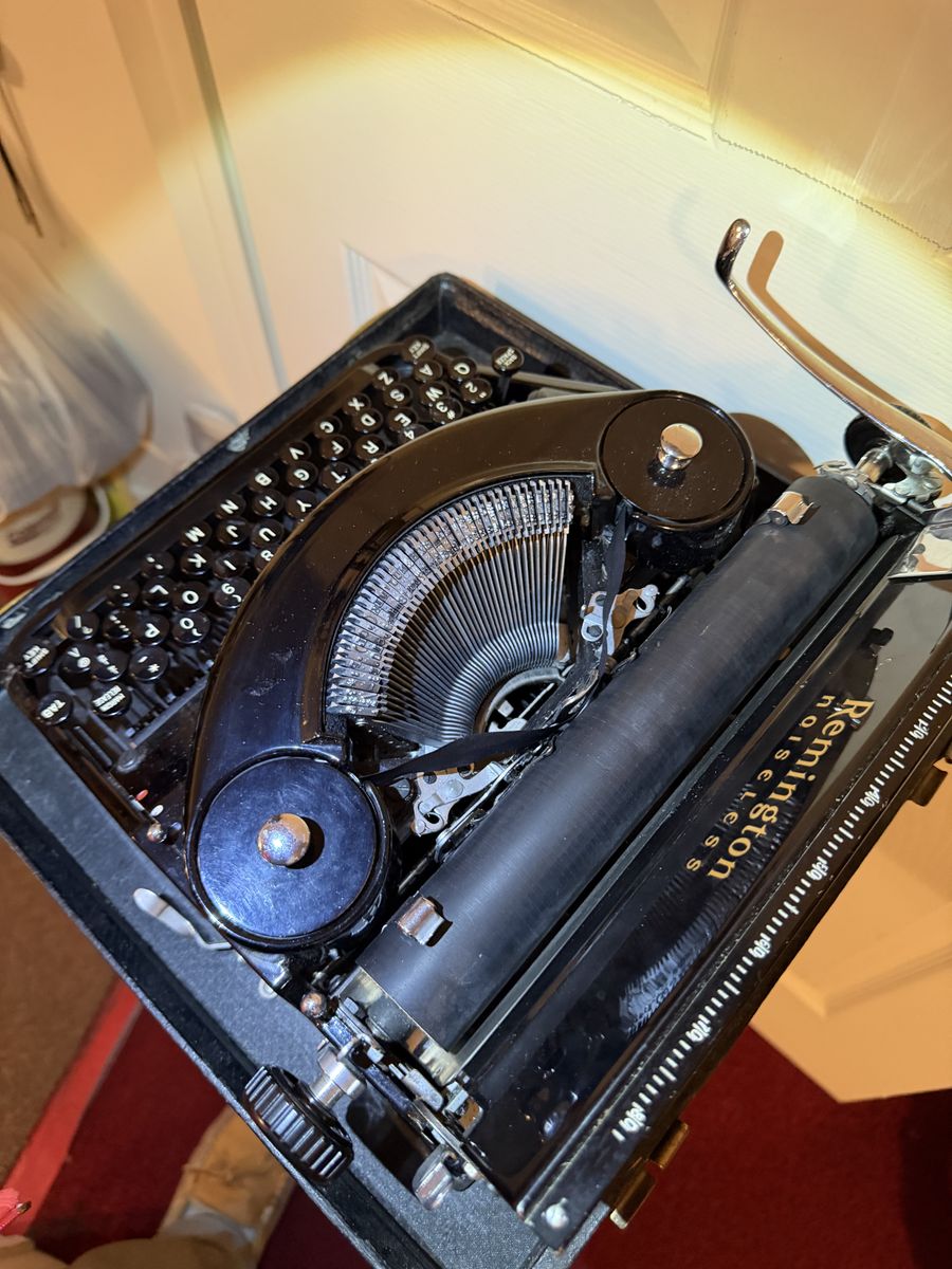 Main image 10