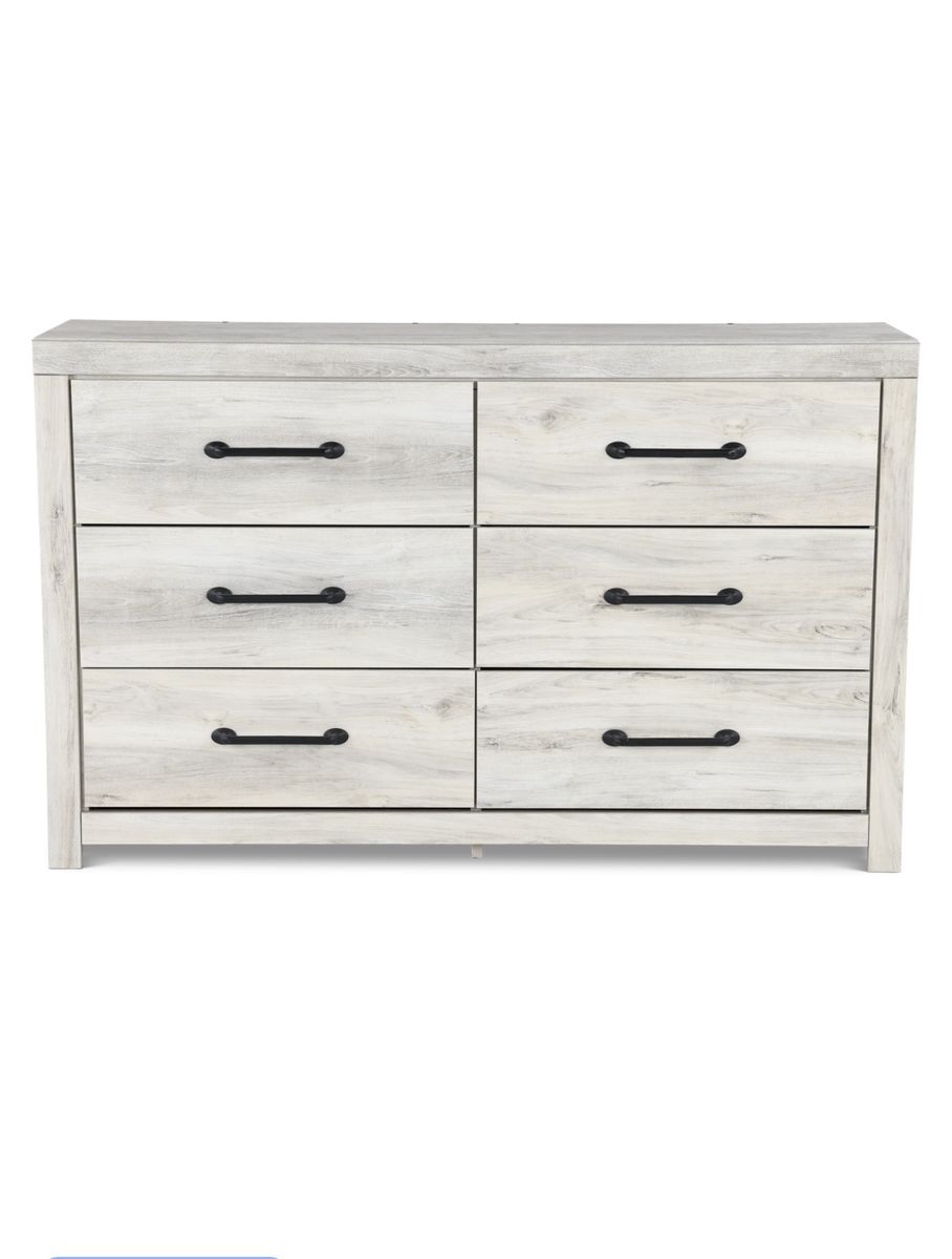 Main image 3