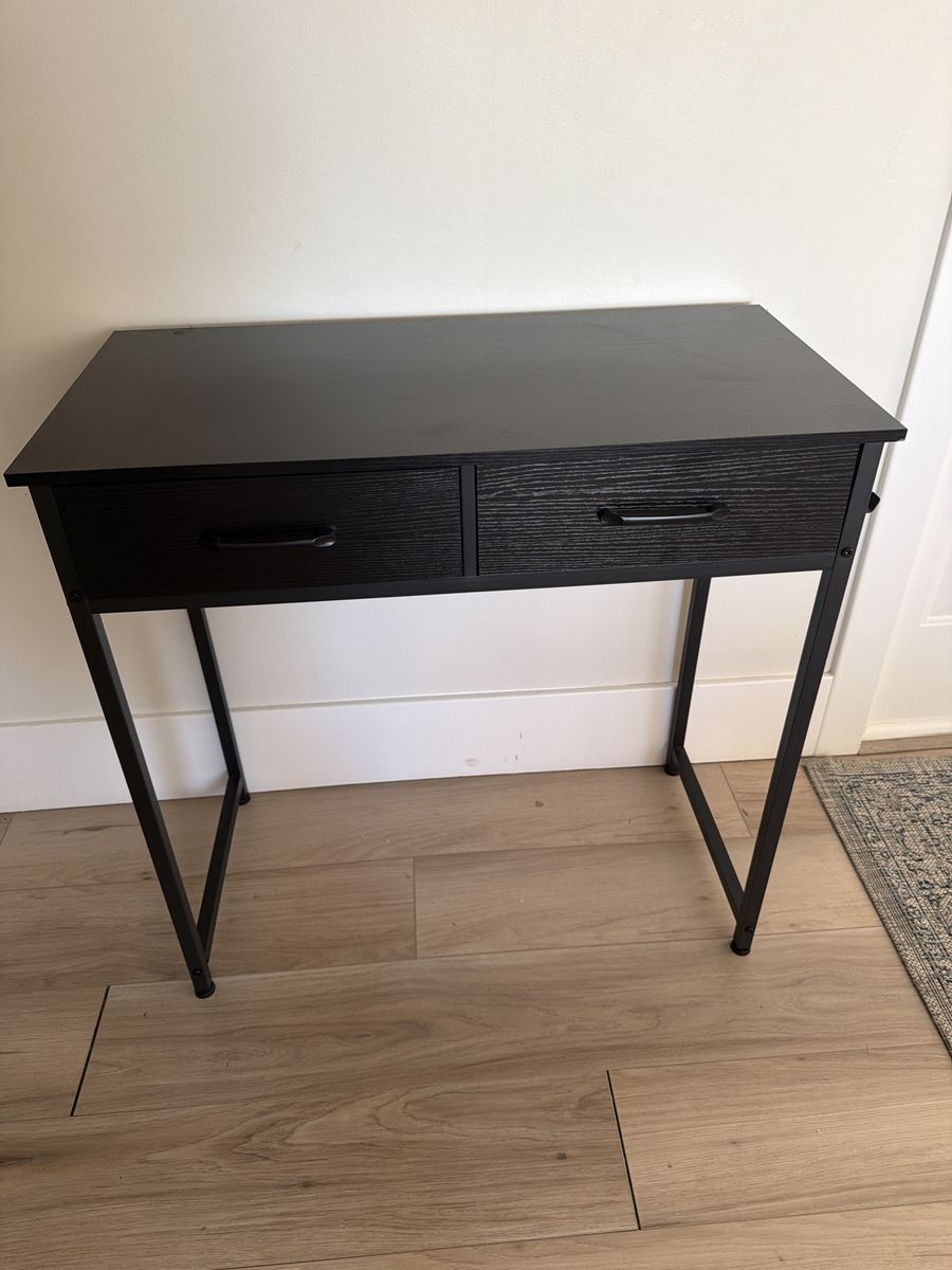 Main image 6
