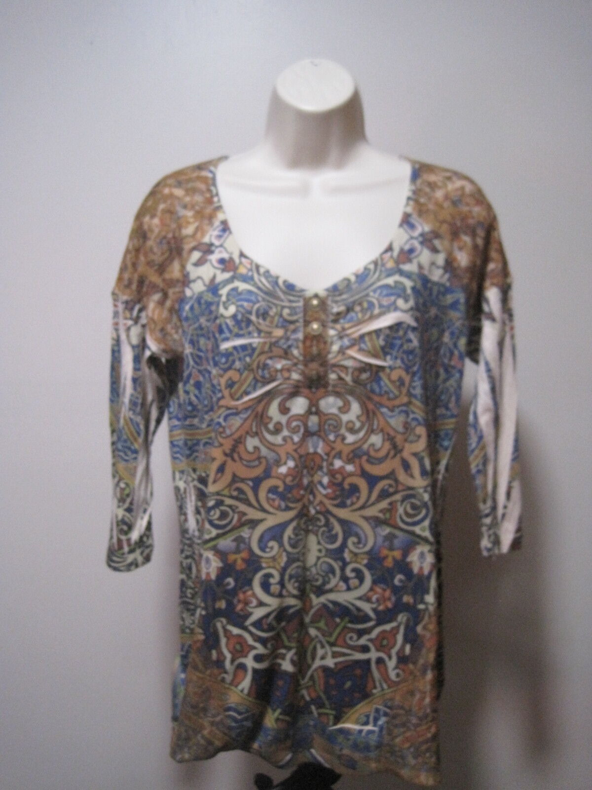 Live & Let Live Multi Color Boho Print Stretch Pullover 3/4 Sleeve Shirt Medium