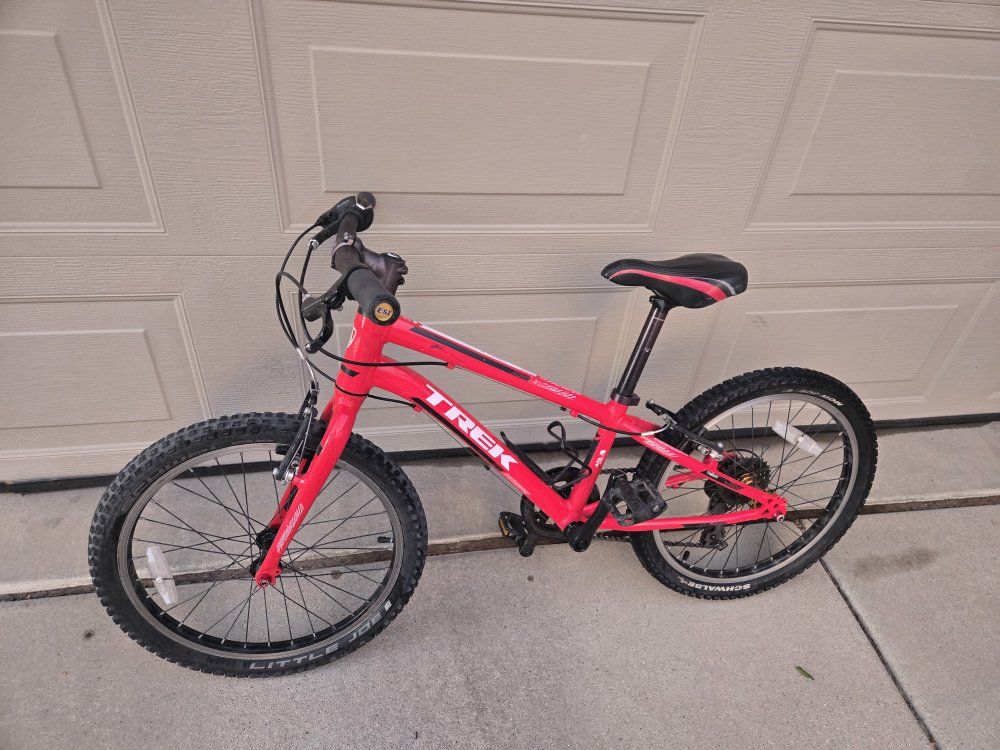 Trek Kids' Precaliber 20 6-Speed Bike - Red, 20-inch Wheels