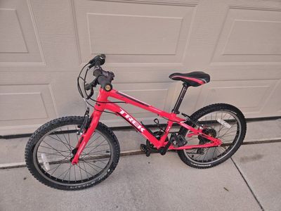 Trek Kids' Precaliber 20 6-Speed Bike - Red, 20-inch Wheels