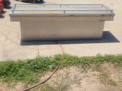 Diamond Plate Aluminum Truck Bed Tool Box with Top Rack Storage