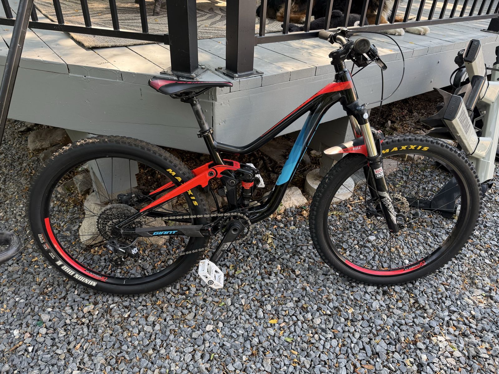 Giant Trance Jr Full Suspension Mountain Bike - Black/Red/Blue