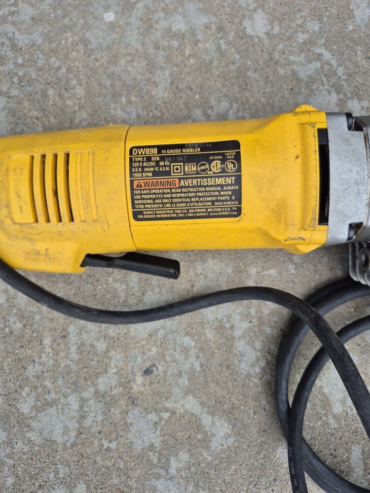 DEWALT DW898 14 Gauge Nibbler - Heavy-Duty Metal Cutting Power Tool