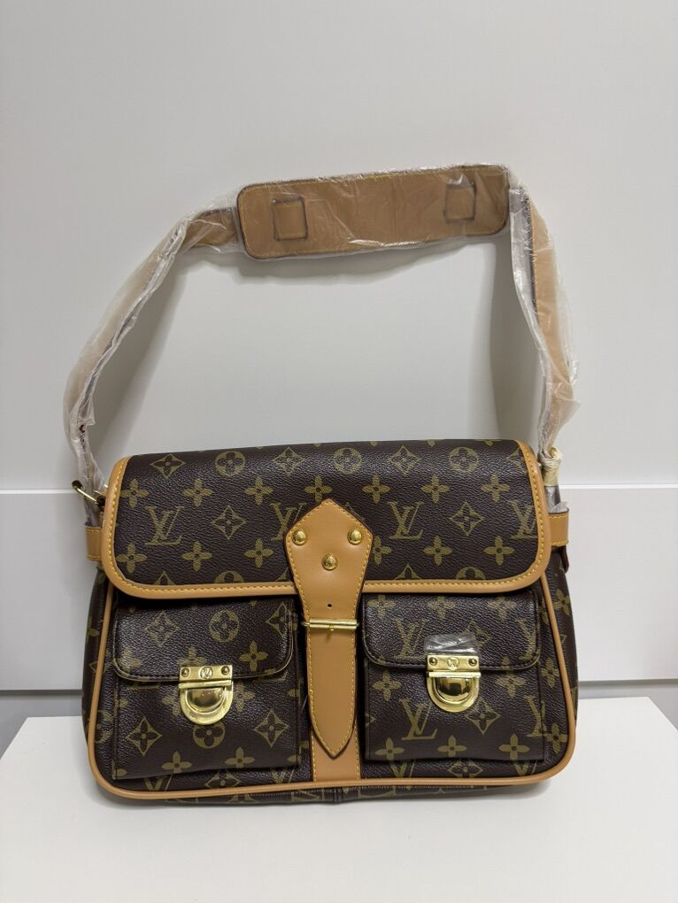 Louis Vuitton Shoulder Bag