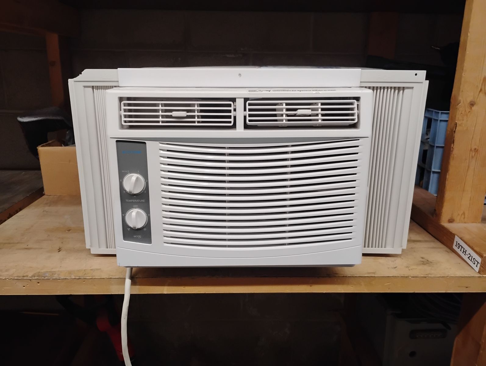 Cool-Living CL-RAC05MW1 5,000 BTU Window Mount Air Conditioner 
