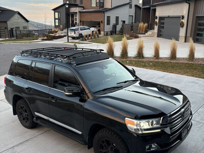 2017 Toyota Land Cruiser