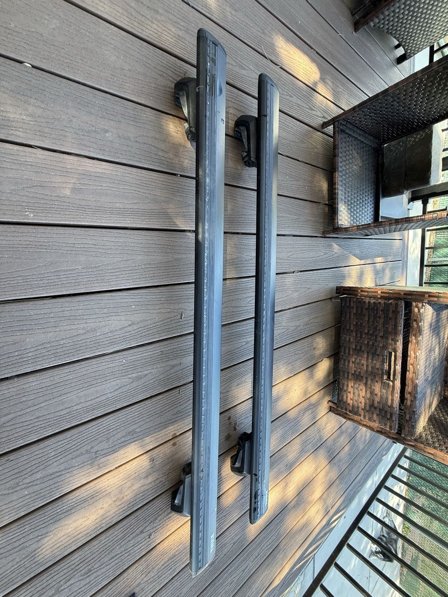 Thule WingBar Evo Cross Bar Set (With Locks)