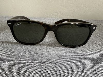 Ray-Ban Sunglasses - NEW