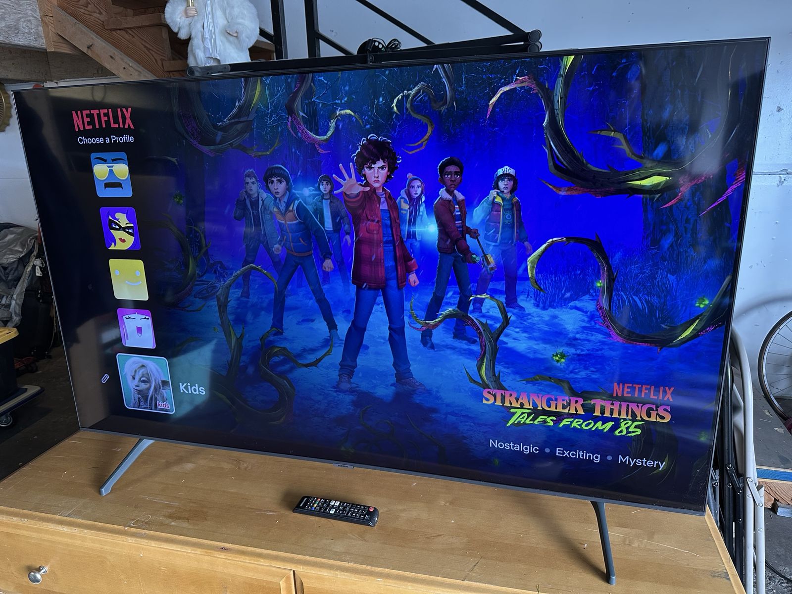 Samsung 60-inch Crystal UHD 4K Smart TV