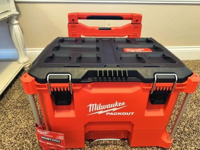 Milwaukee Packout Rolling Tool Box
