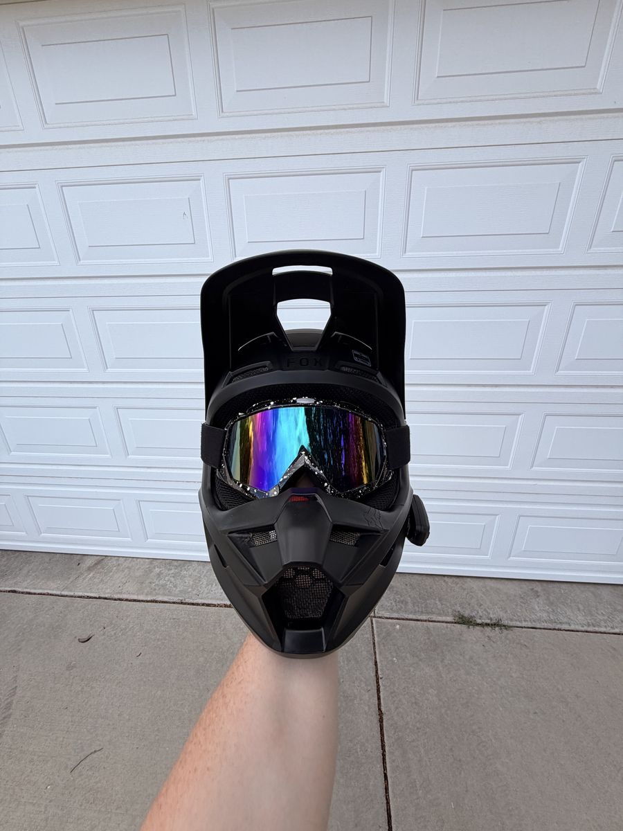 Fox Racing V Core Matte Black helmet (medium) with cardio spirit and tinted goggles