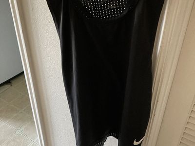 Nike Swim TaNk Top Womens Size SmalL