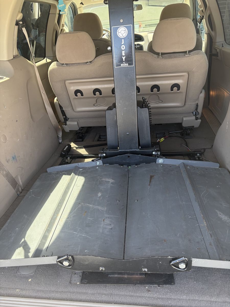 Van Wheelchair Lift $700