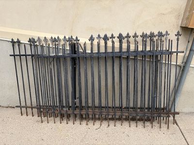 Free Metal fencing