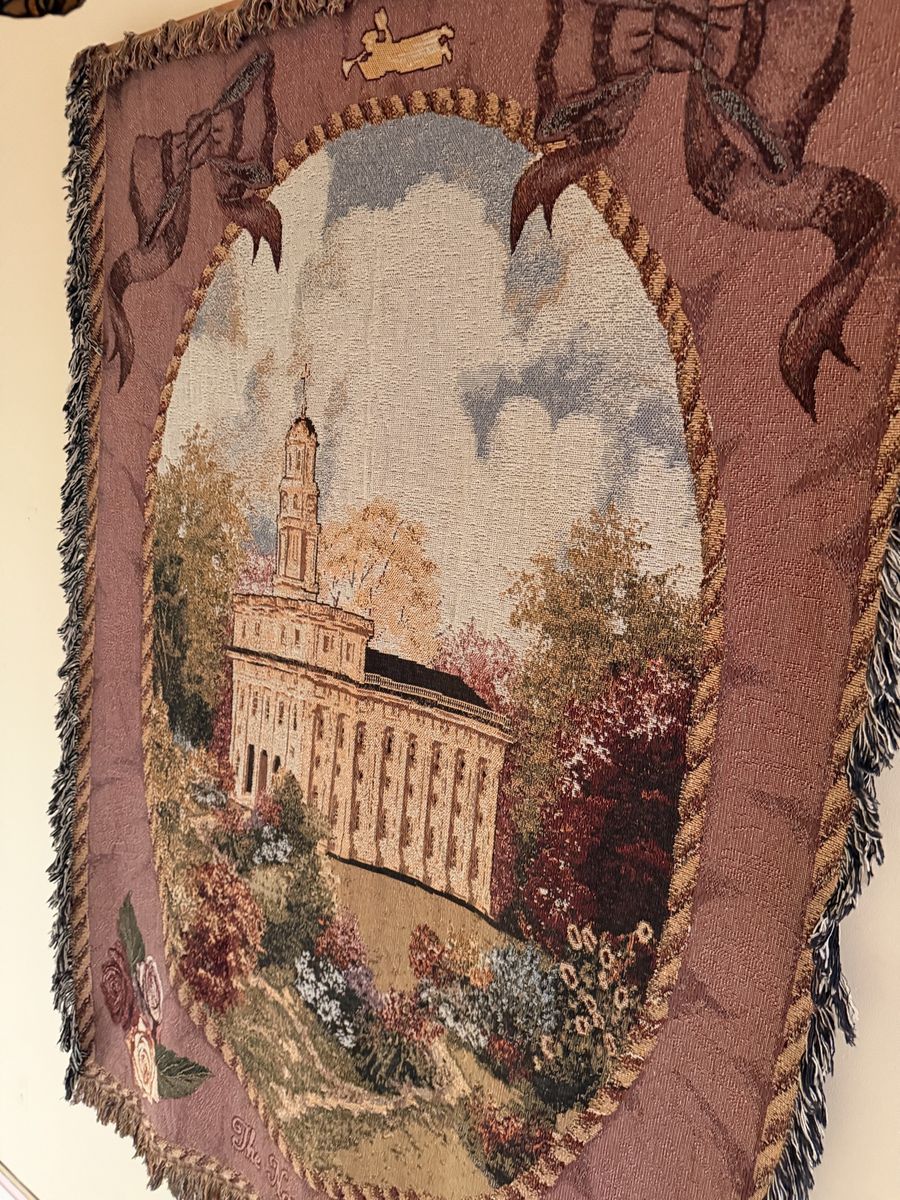 Main image 9