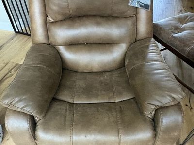 Signature Design by Ashley Brown Power Recliner with Remote