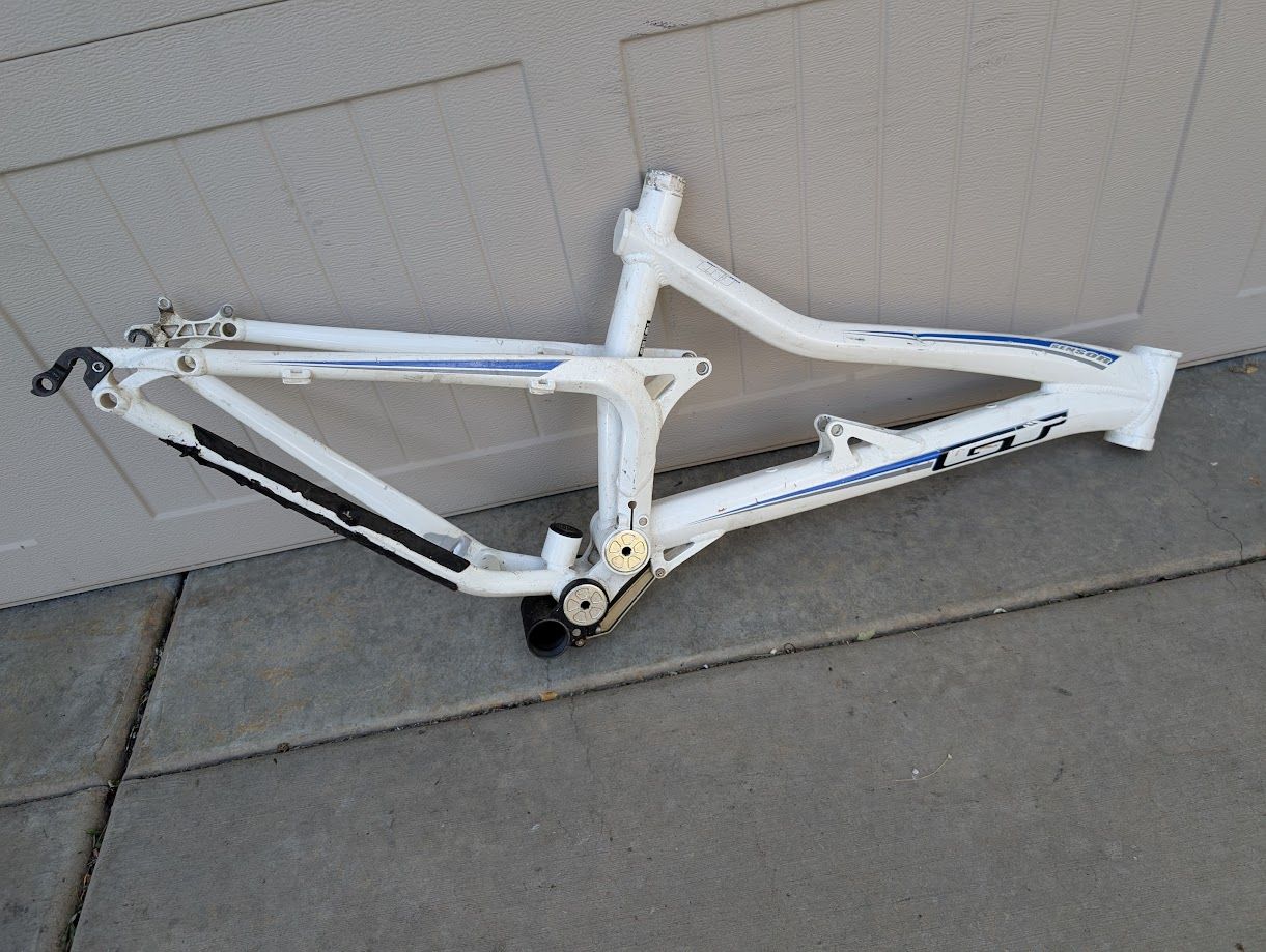 GT sensor frame, size M, **broken**