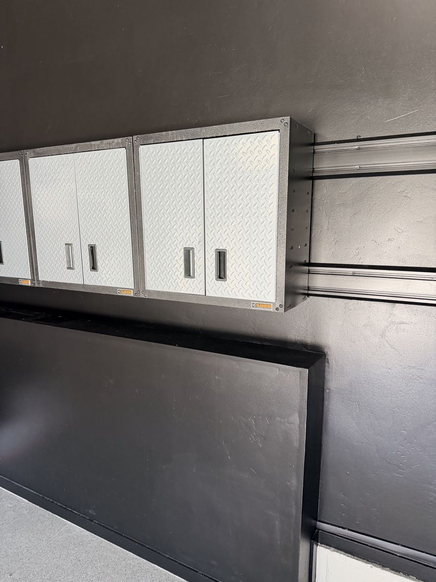 Gorilla (Gladiator) Garage Cabinet & Shelving System w/ Golf Bag Holders - Excellent Condition