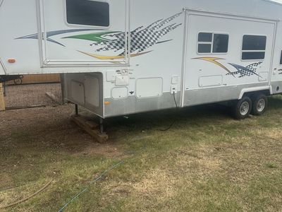 Forest River Sandpiper Sport 5th Wheel Travel Trailer 40ft 2 slide outs.11 ft garage 2005