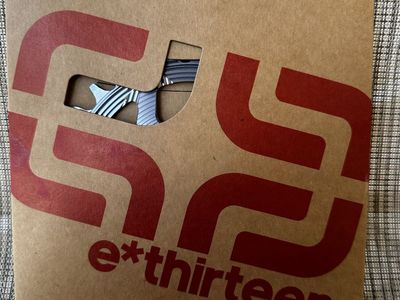 e*thirteen Helix R Guidering 30T 3-Bolt Direct Mount 3mm Offset Grey