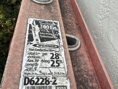 28 ft Werner fiberglass extension ladder