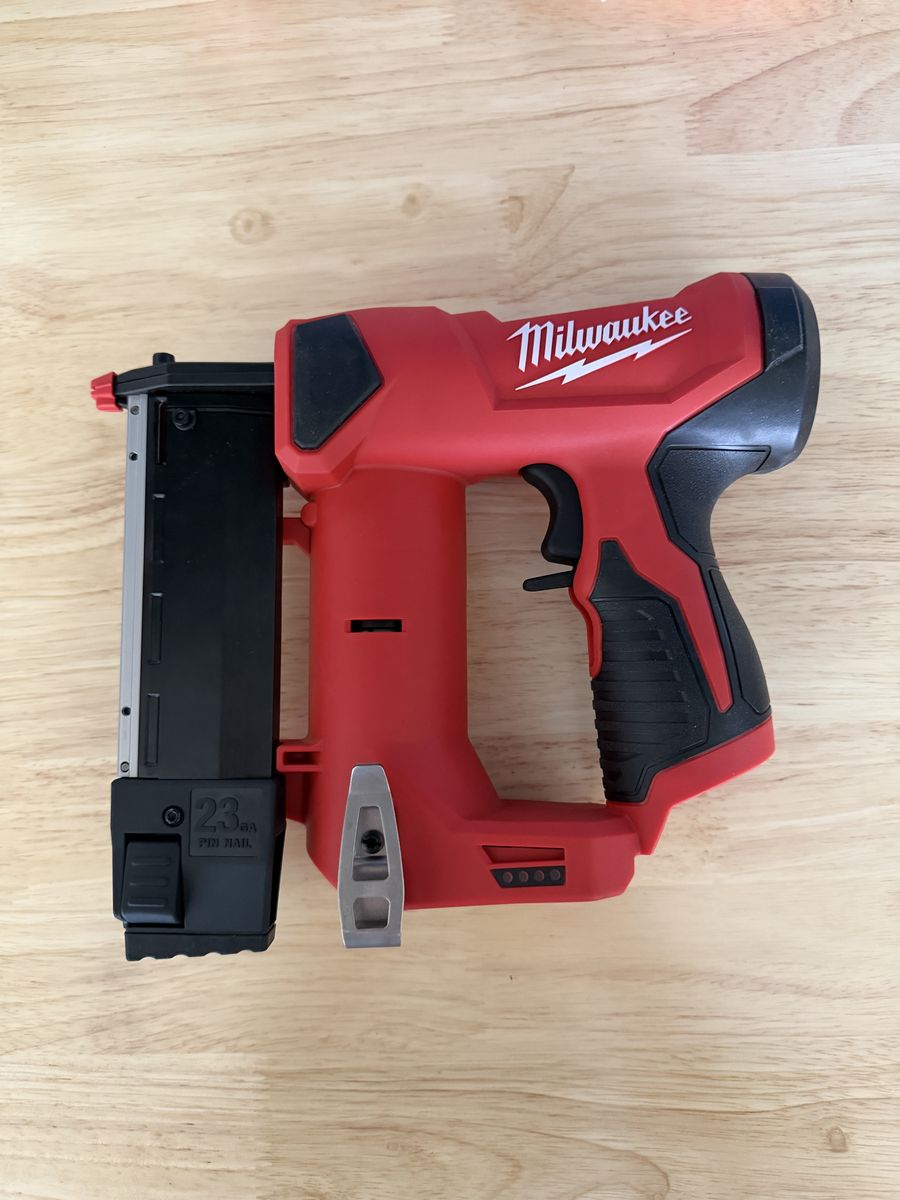 Milwaukee M12 Pin Nailer 23ga