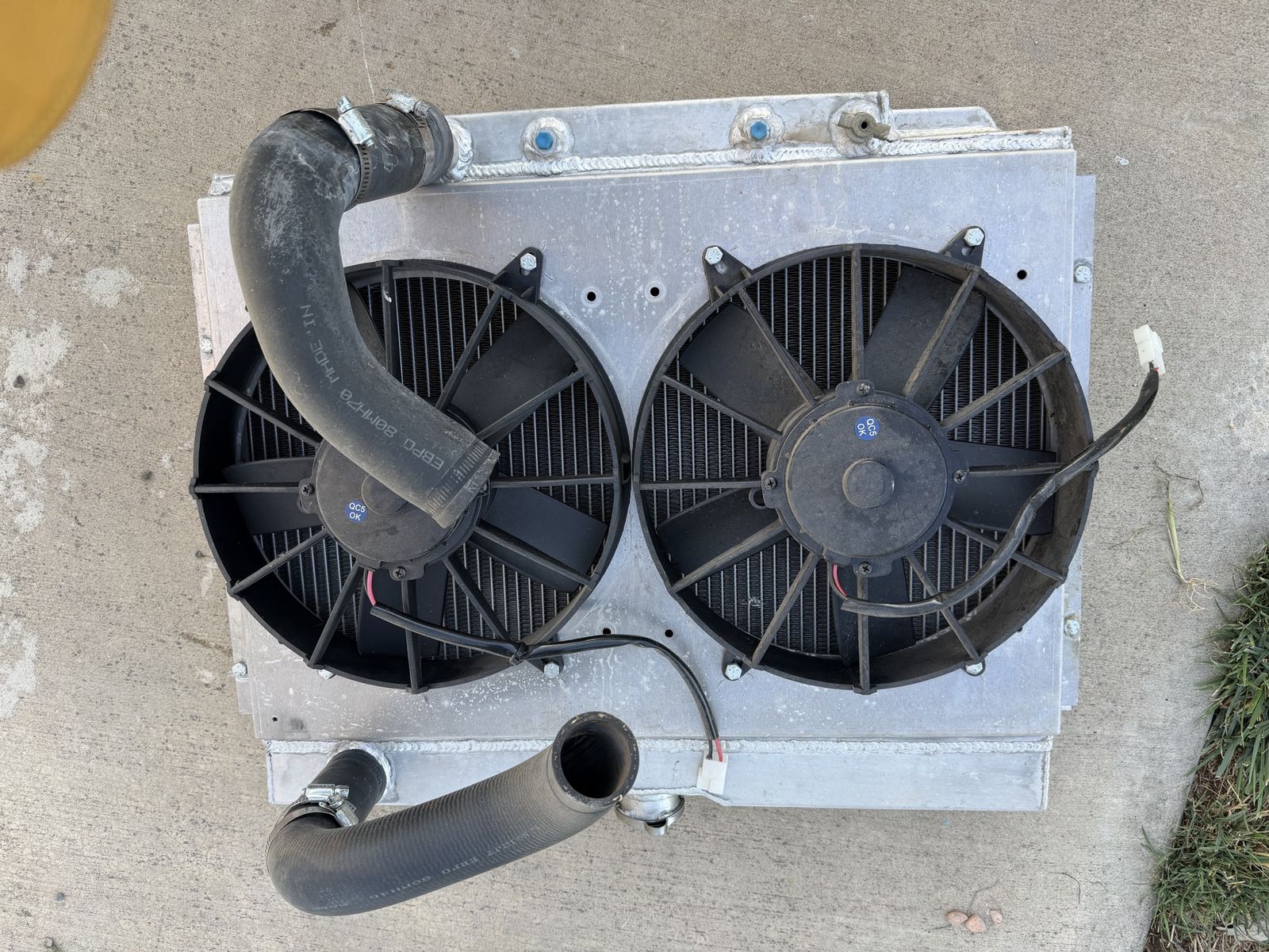 Aluminum Radiator with Dual Electric Fans