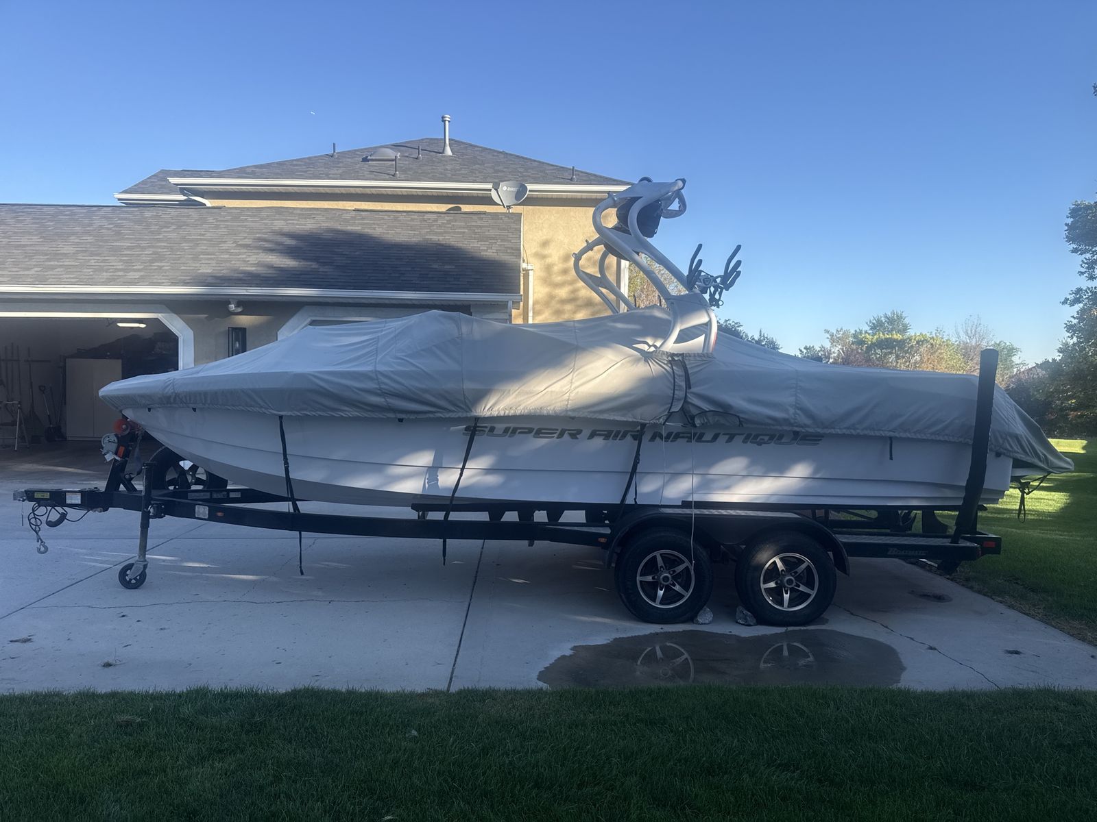 2010 Nautique 230 Team Edition Surf/Family Boat